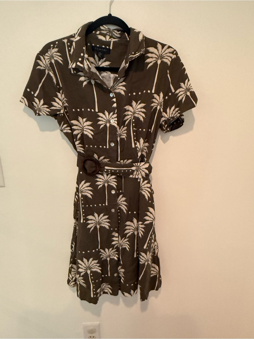 Tahari Olive Green Palm Print Shirt Dress with Belt - Picture 4 of 7